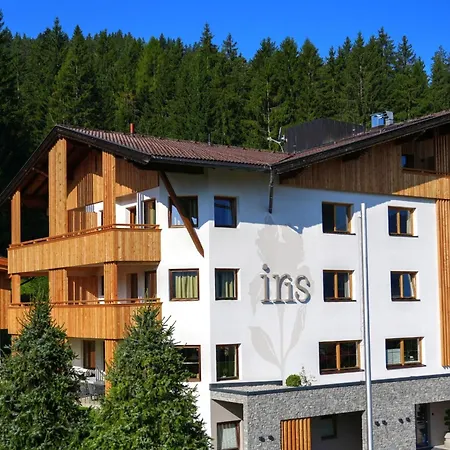 Iris-1 By Interhome