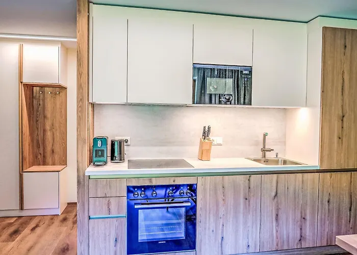 Iris-1 By Interhome 3*